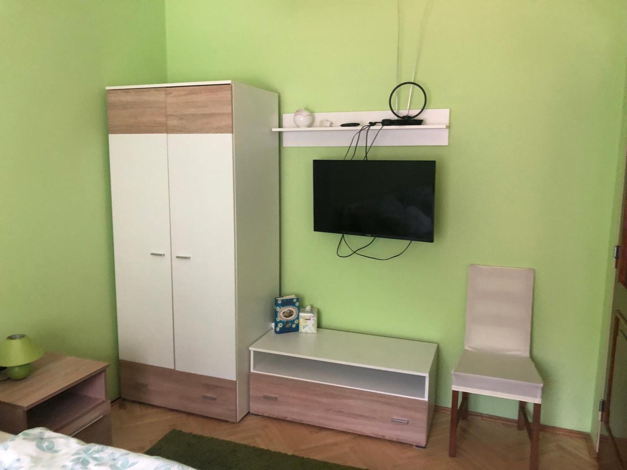 TésBakonyi Mamutfenyo Vendeghaz公寓 外观 照片