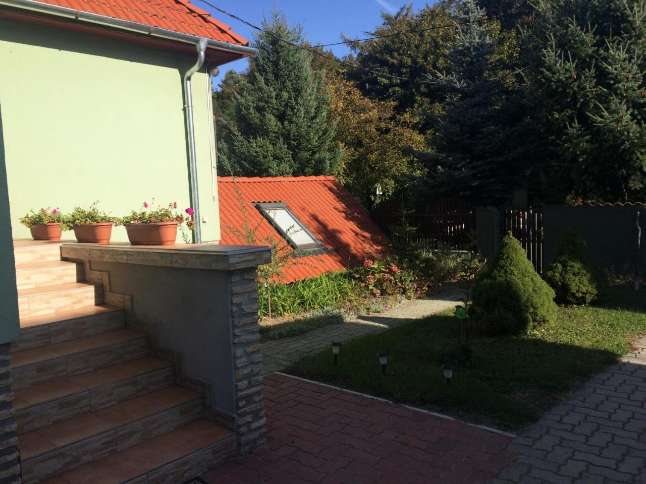 TésBakonyi Mamutfenyo Vendeghaz公寓 外观 照片